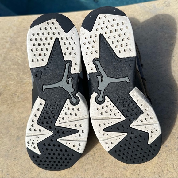 Jordan 6 Retro Black Cool‎ Grey - Toddler Size 13C (384666-010) - Picture 8 of 9